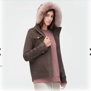 🌺NWOT- Ugg Convertible Field Parka
